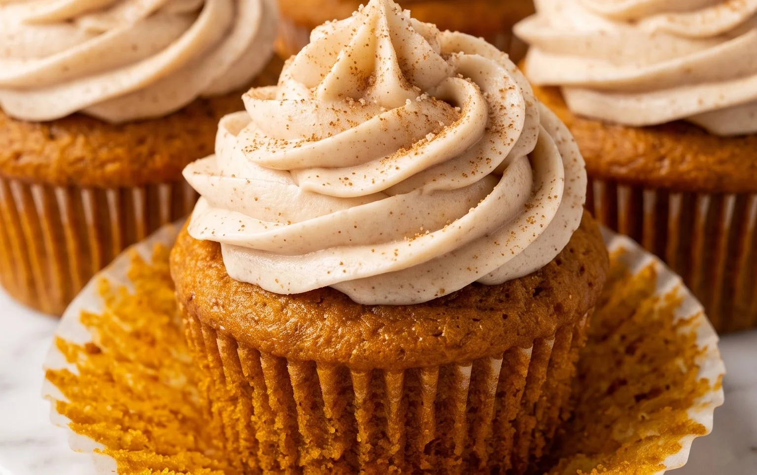 Pumpkin Cupcakes with Cinnamon Cream Cheese Frosting